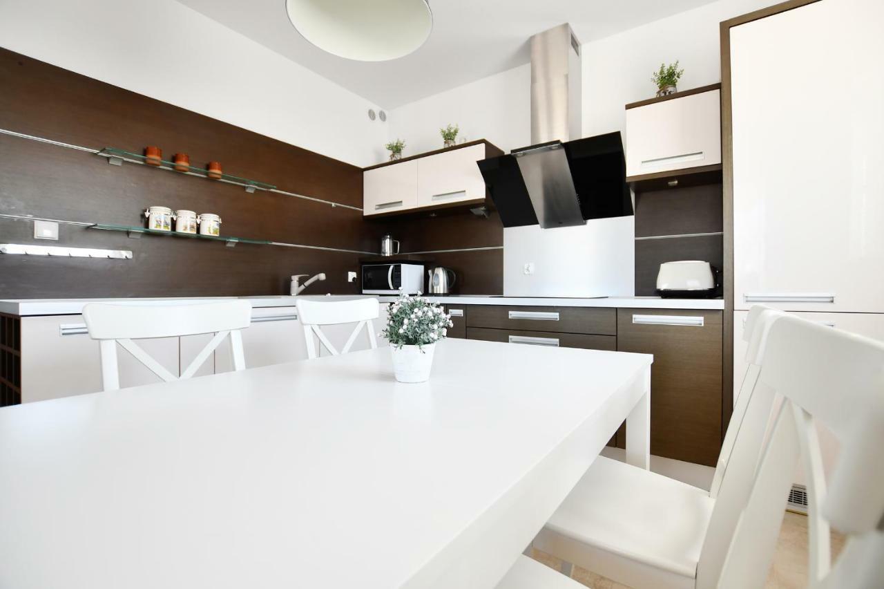 Apartamenty Navigator-Portowa 28 Kolobrzeg Exterior photo